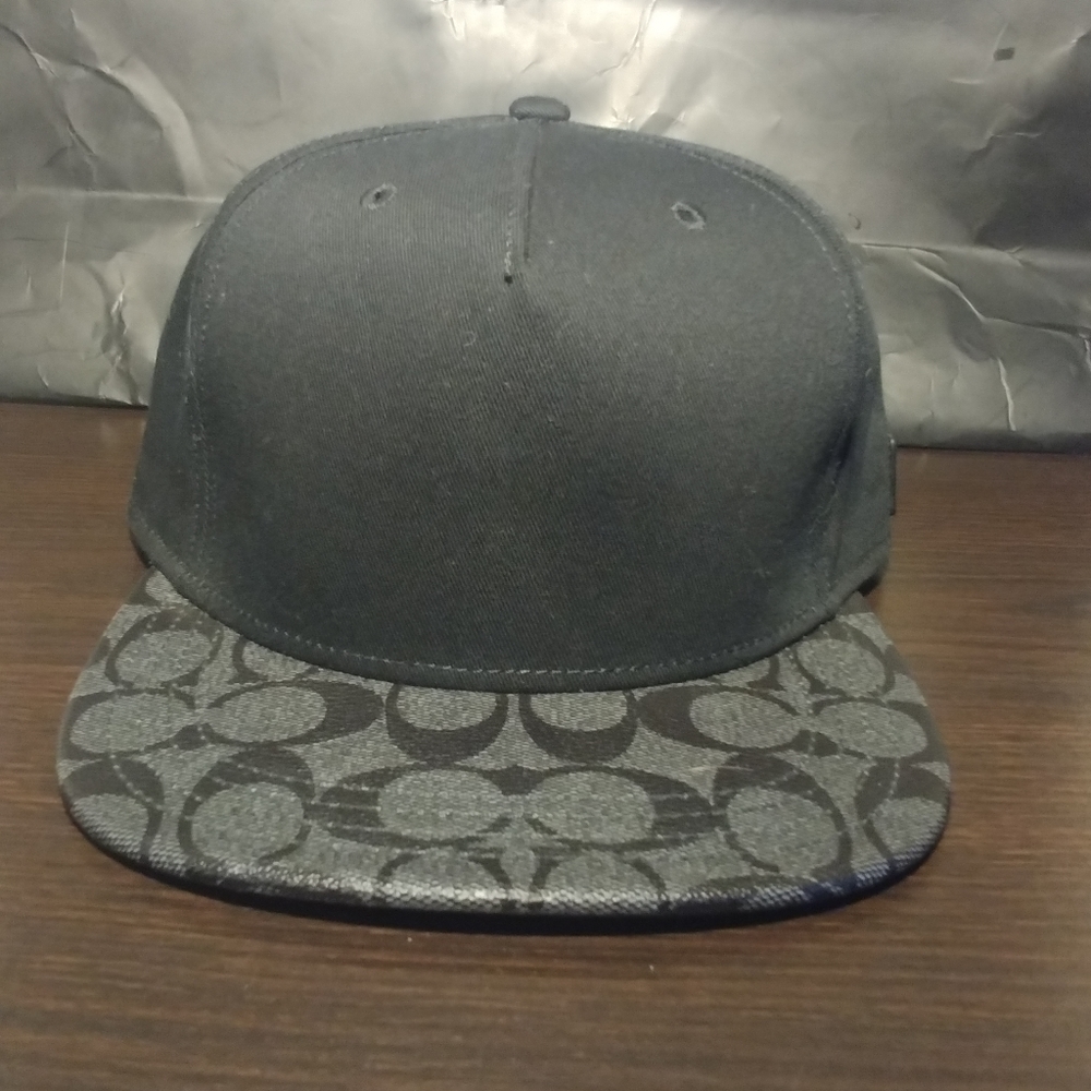 Coach Men’s Flat Brim Embossed Logo Black Hat NWT